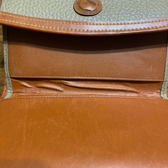 Vintage Dooney & Bourke Pebble Grain Leather Clutch Wallet - Picture 5 of 5